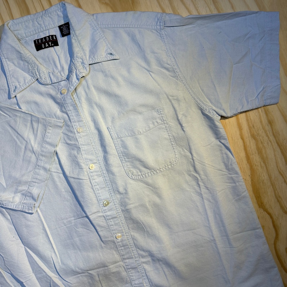 Trader Bay Mens Large Light Blue Short Sleeve 100% Cotton Button Down Shirt